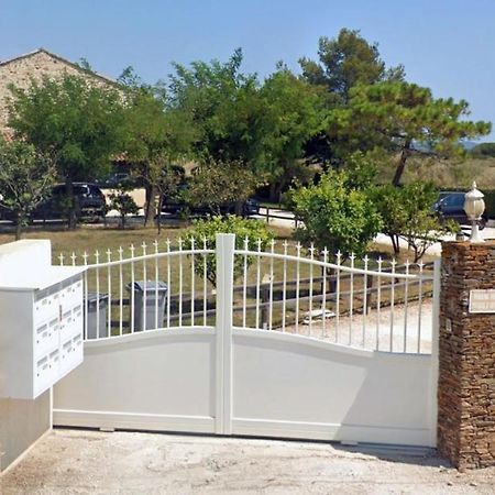 Grand Studio A 5Mns De La Plage Des Salins Hyères Esterno foto