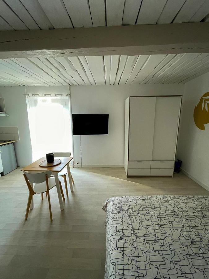 Grand Studio A 5Mns De La Plage Des Salins Hyères Esterno foto